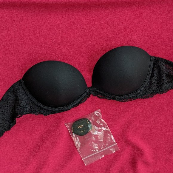 Calvin Klein Other - Calvin Klein Strapless Push-Up Bra with lining
